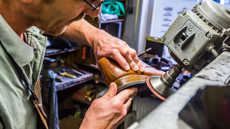 How to Clean Your Shoes: 10 Tips
